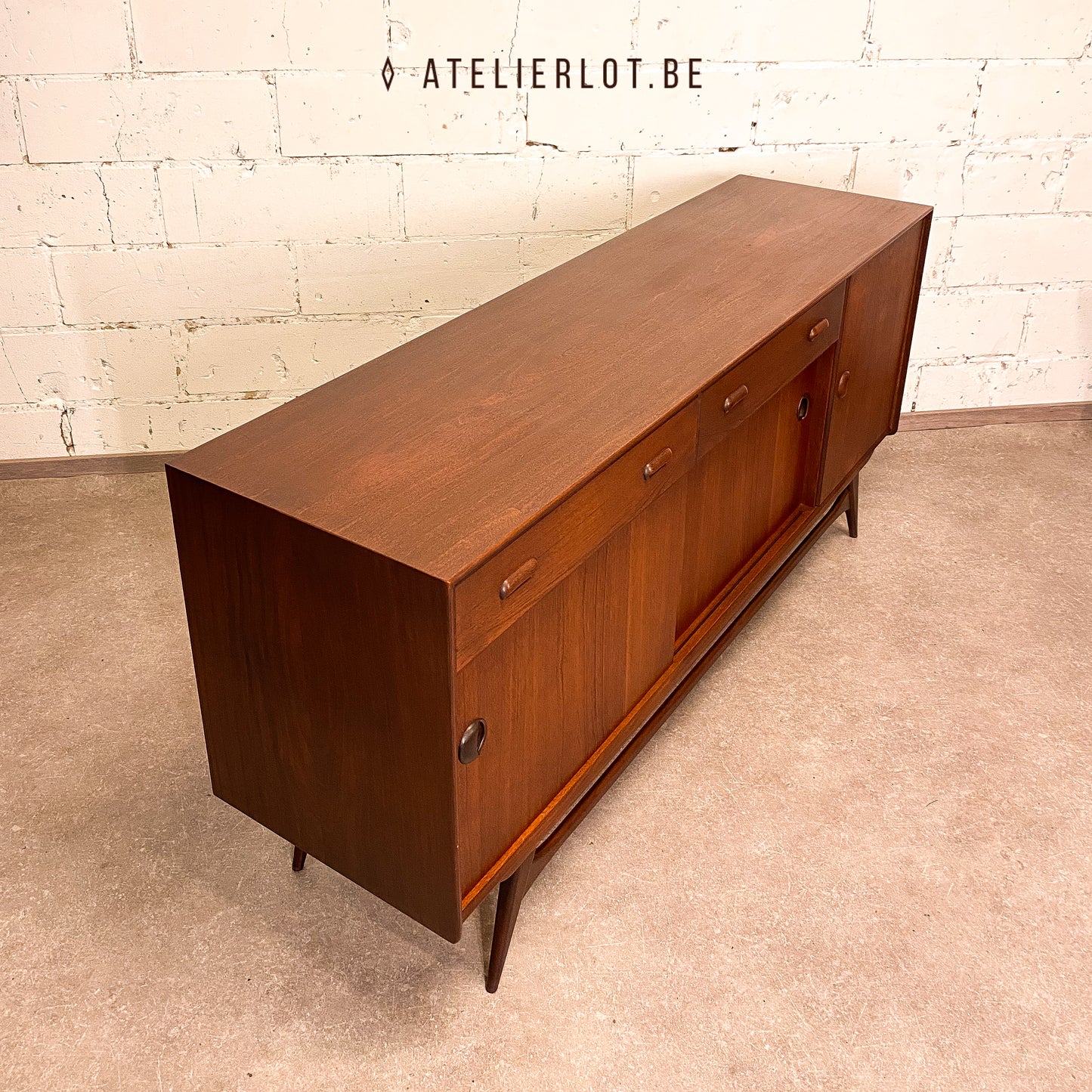 Vintage sideboard Design L. Van Teeffelen