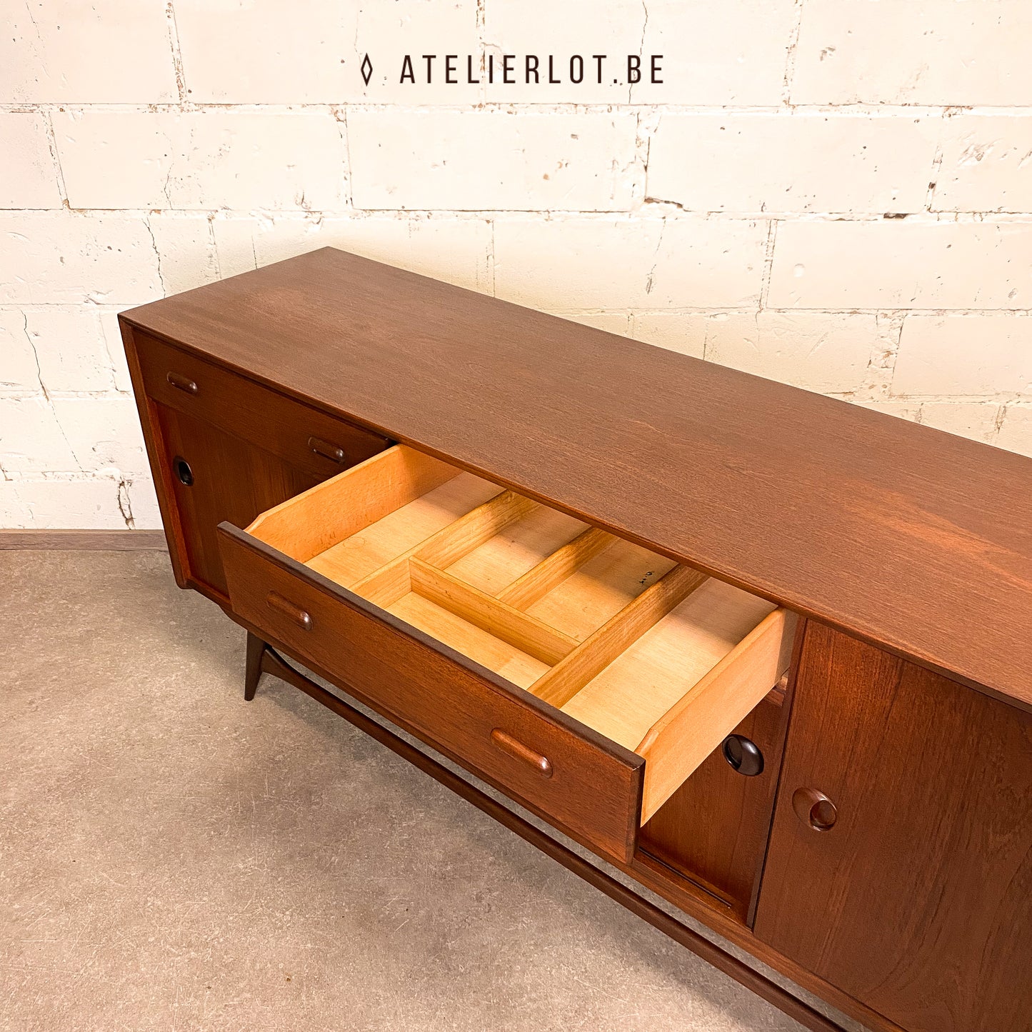 Vintage sideboard Design L. Van Teeffelen