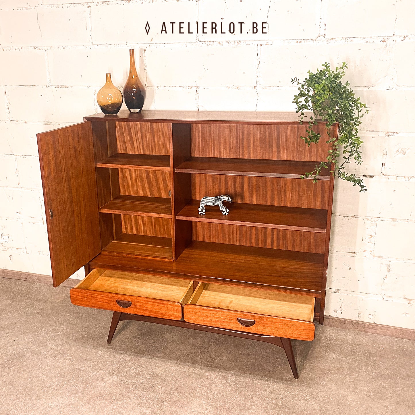 Design highboard Van Teeffelen